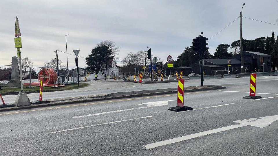 Lenke til artikkel: FV 118 stenges hele helgen ved Tune kirke