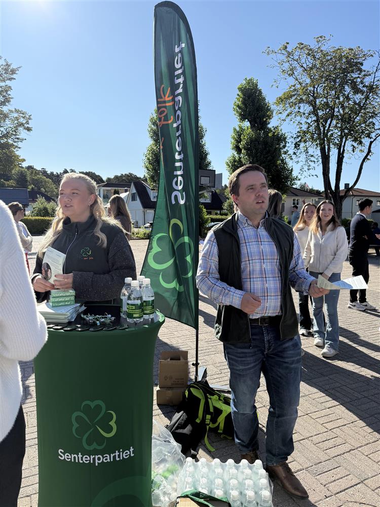 Stand Senterpartiet - Klikk for stort bilde