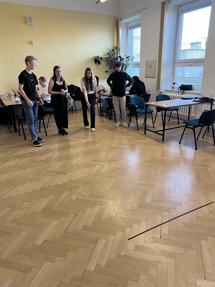 Elever - Klikk for stort bilde