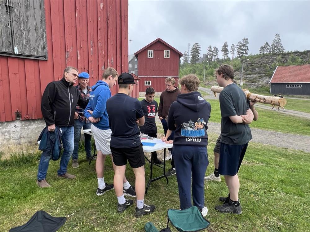 Verktøy / Kims lek - Klikk for stort bilde