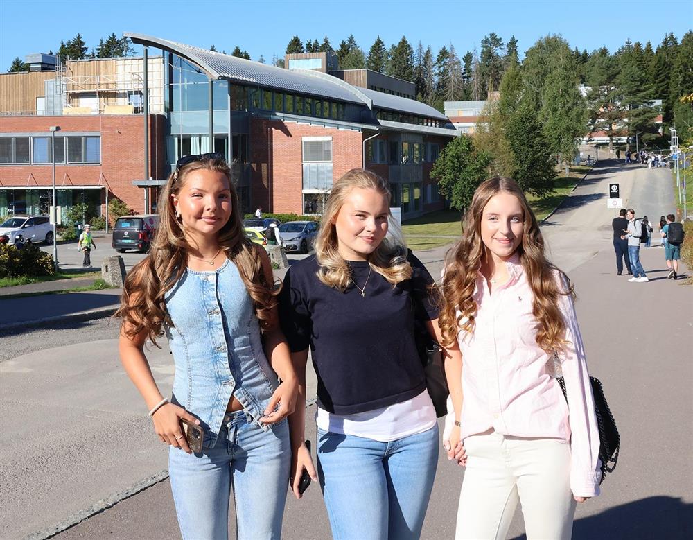 Skolestart 18. august 2025 - Klikk for stort bilde