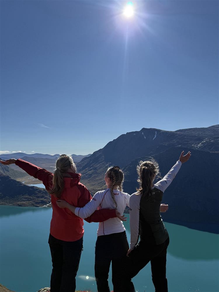 Topptur Jotunheimen - Klikk for stort bilde