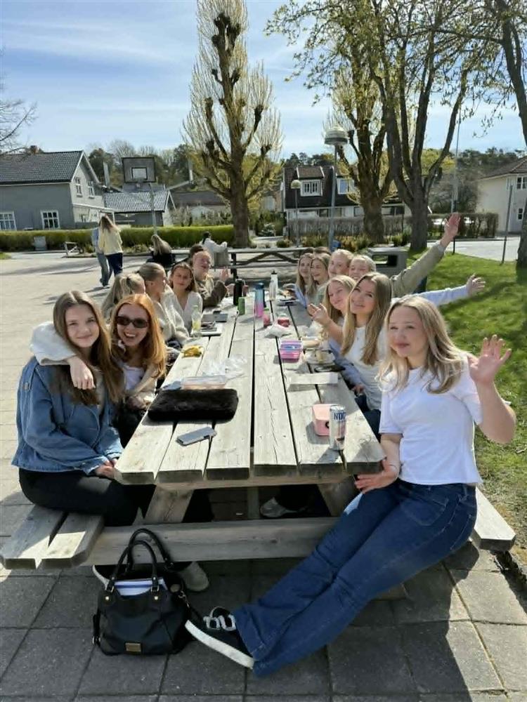 Lunsj i solen - Klikk for stort bilde