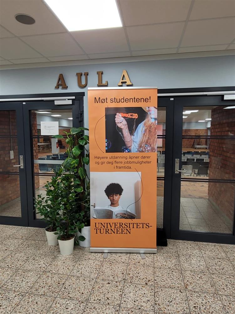 Informasjon på banner om Universitetsturneen - Klikk for stort bilde